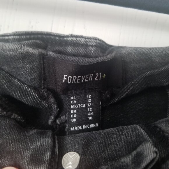 Forever 21 Plus Size 12 High Waist Jeans Black Wash Button Fly Tapered Skinny - Picture 3 of 5